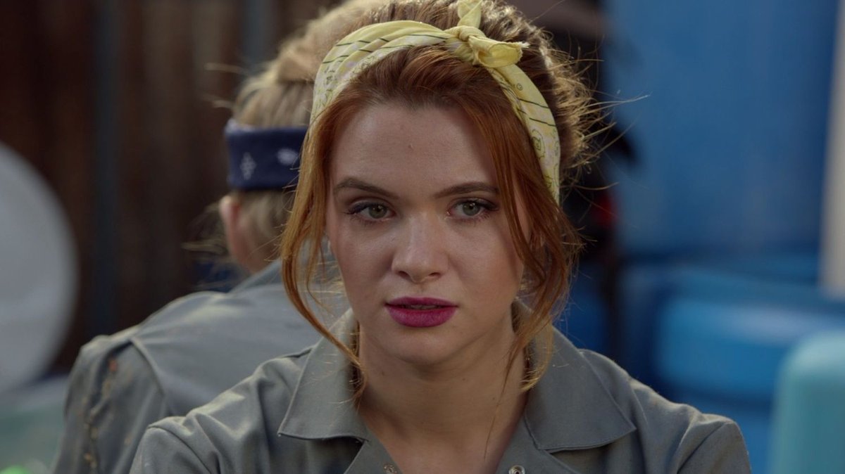 mtvfakingit's tweet photo. We FINALLY know why Karma kissed Amy in the pool...but do you think that's the full story? https://t.co/O1RpQWNPfG https://t.co/IfG8rm8Ryg