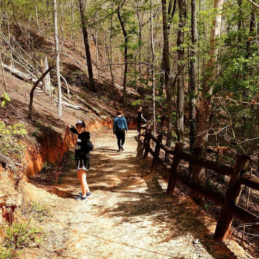 efosterw's tweet photo. Hiking the #CanyonLoop #trail at #ProvidenceCanyon #HyphenNationAdventures @gastateparks https://t.co/TG6JGd2EXs