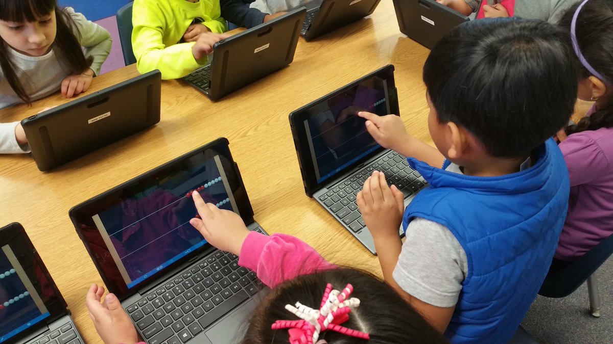 GillMathCoach's tweet photo. Bryn Mawr Kindergarteners use Number Rack app to make ten on their new tablets! #Redlandsusd  #rekenreksrock https://t.co/kGucYL3zKC