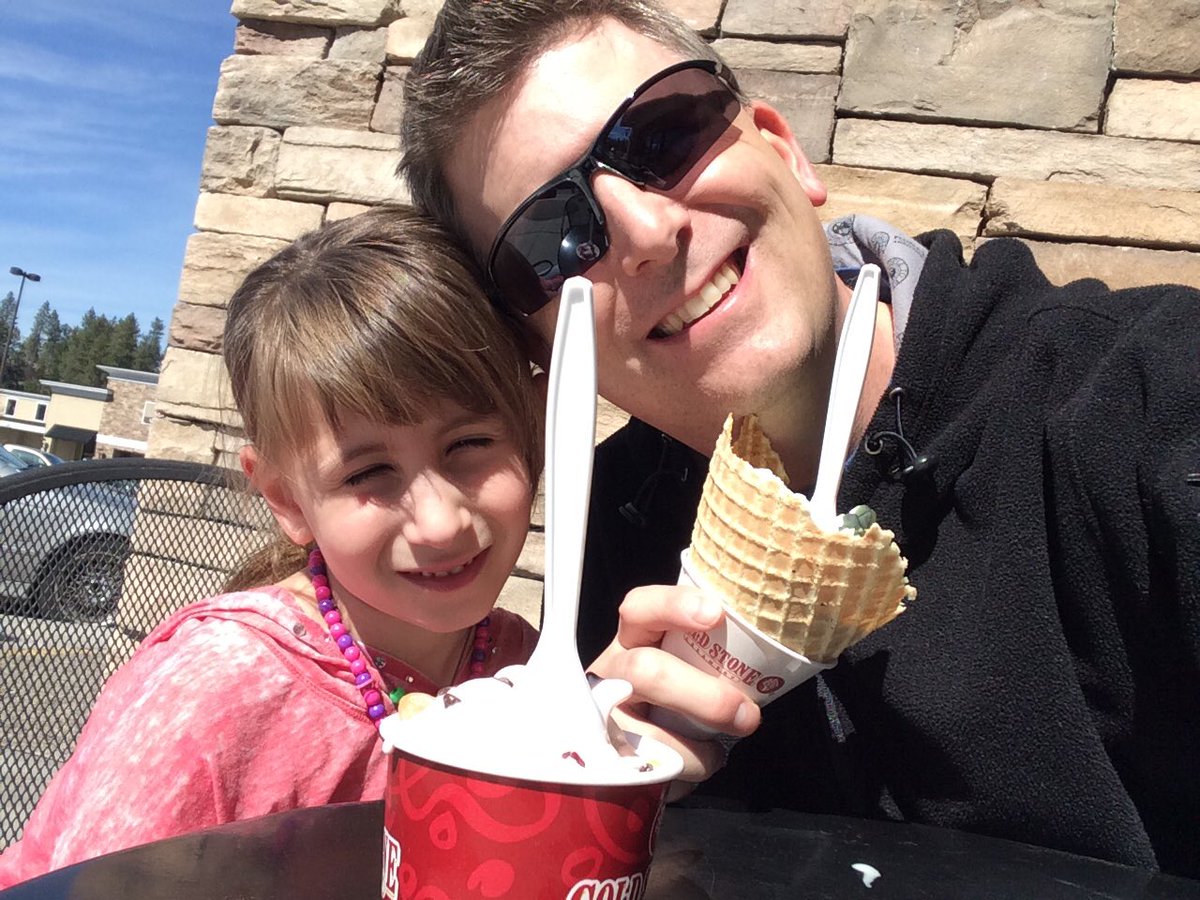 MattRogersTV's tweet photo. First of many @ColdStone visits in 2016! #springinspokane https://t.co/YO0mIe7bY2