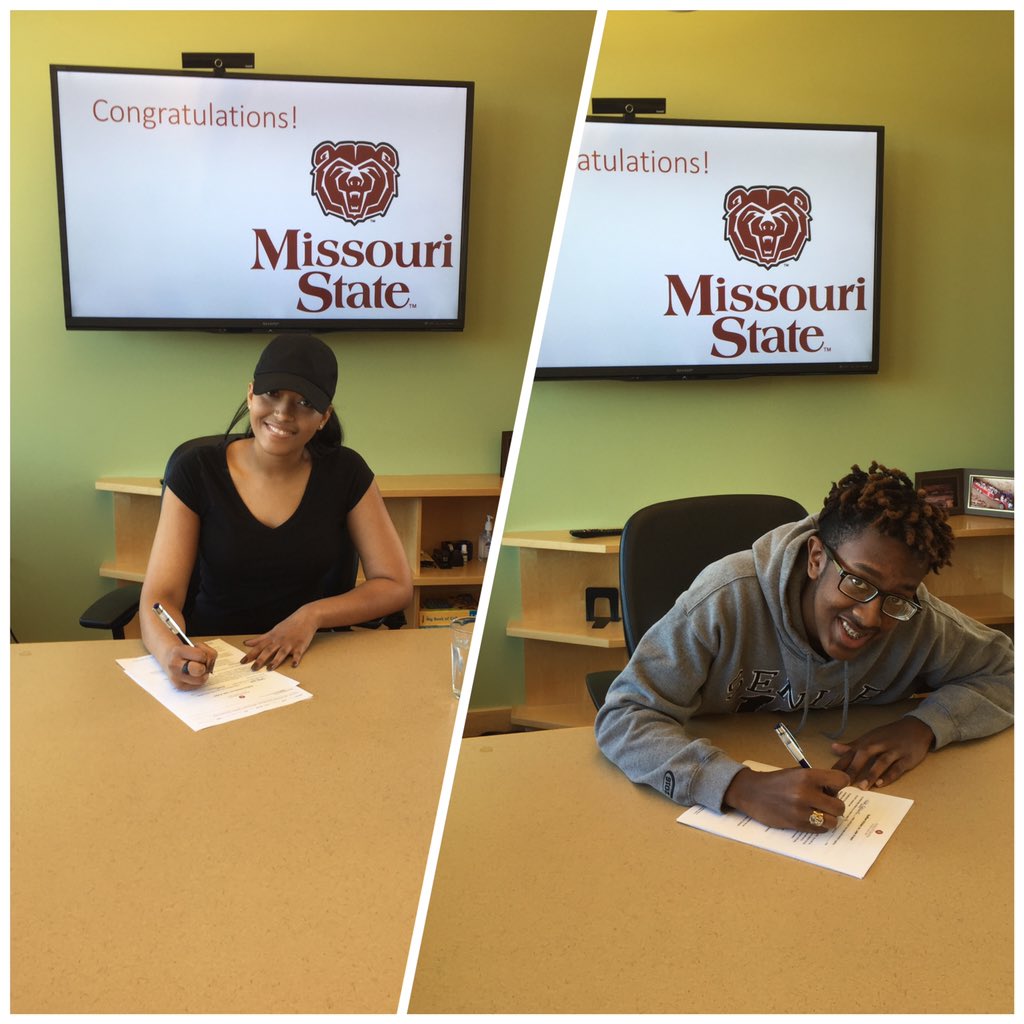 Tom Clark tweet media