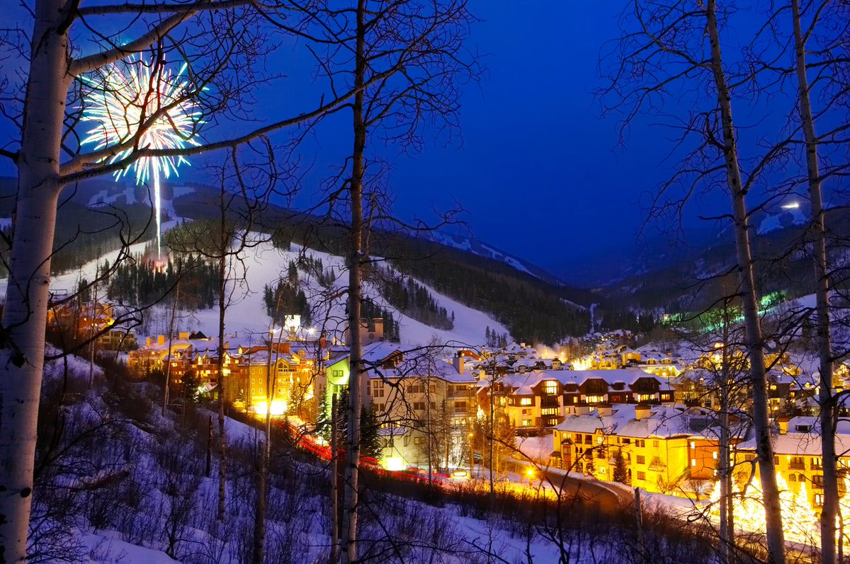 EnjoyVail's tweet photo. Spring events in #Vail https://t.co/xvutDWi72i #skicolorado #usburton #colorado #springbreak #skiusa https://t.co/BK5eVJvs3Y