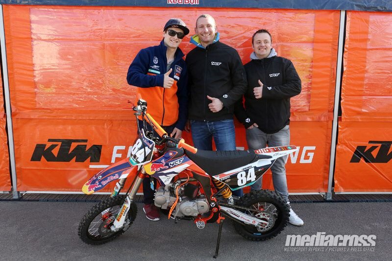 YCFitalia's tweet photo. Ycf France delivered bike to Jeffrey Herlings in Valenswaard! https://t.co/KZGE0abdKb