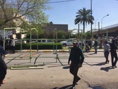 محاصرة المنطقة الخضراء من اربع جهاتseennews.com/view.php?id=22…