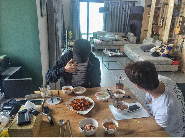 CNBStorm's tweet photo. [IG|Photos|Trans] Lee Jonghyun shares a memorable line from Spotlight (03.29.2016) https://t.co/nGOwgnPFzX https://t.co/2BLv4uZobE