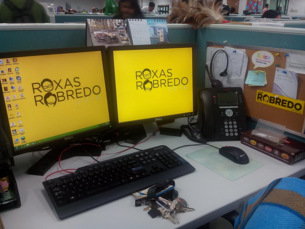 rojan88's tweet photo. The power of visibility marketing.more visible,more recall.Tnx some who passed by my station said they're #Lenified https://t.co/XhJE3CJzCs
