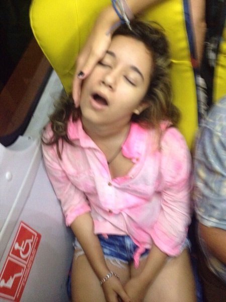 bdayptzuda's tweet photo. Depois de muito álcool na baladinha #pt https://t.co/vP0Ip8Wyxu