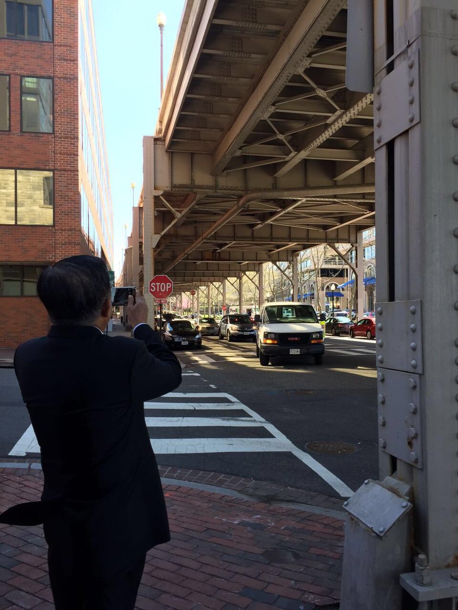 Pak_JK's tweet photo. Memotret sendiri jalan layang di sisi Sungai Potomac Washington. Tertarik karena bisa murah dan efisien. https://t.co/jlSgwbvIgu