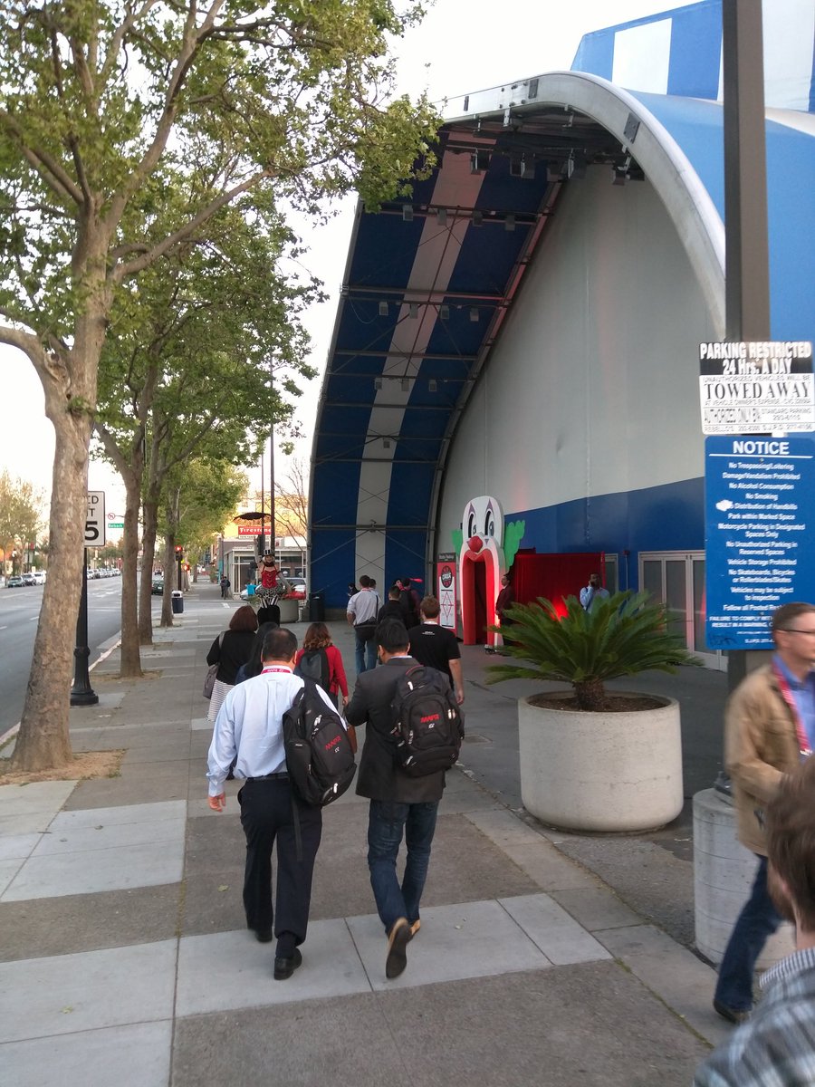 kurczynski's tweet image. Circus time! #StrataHadoop #DataAfterDark