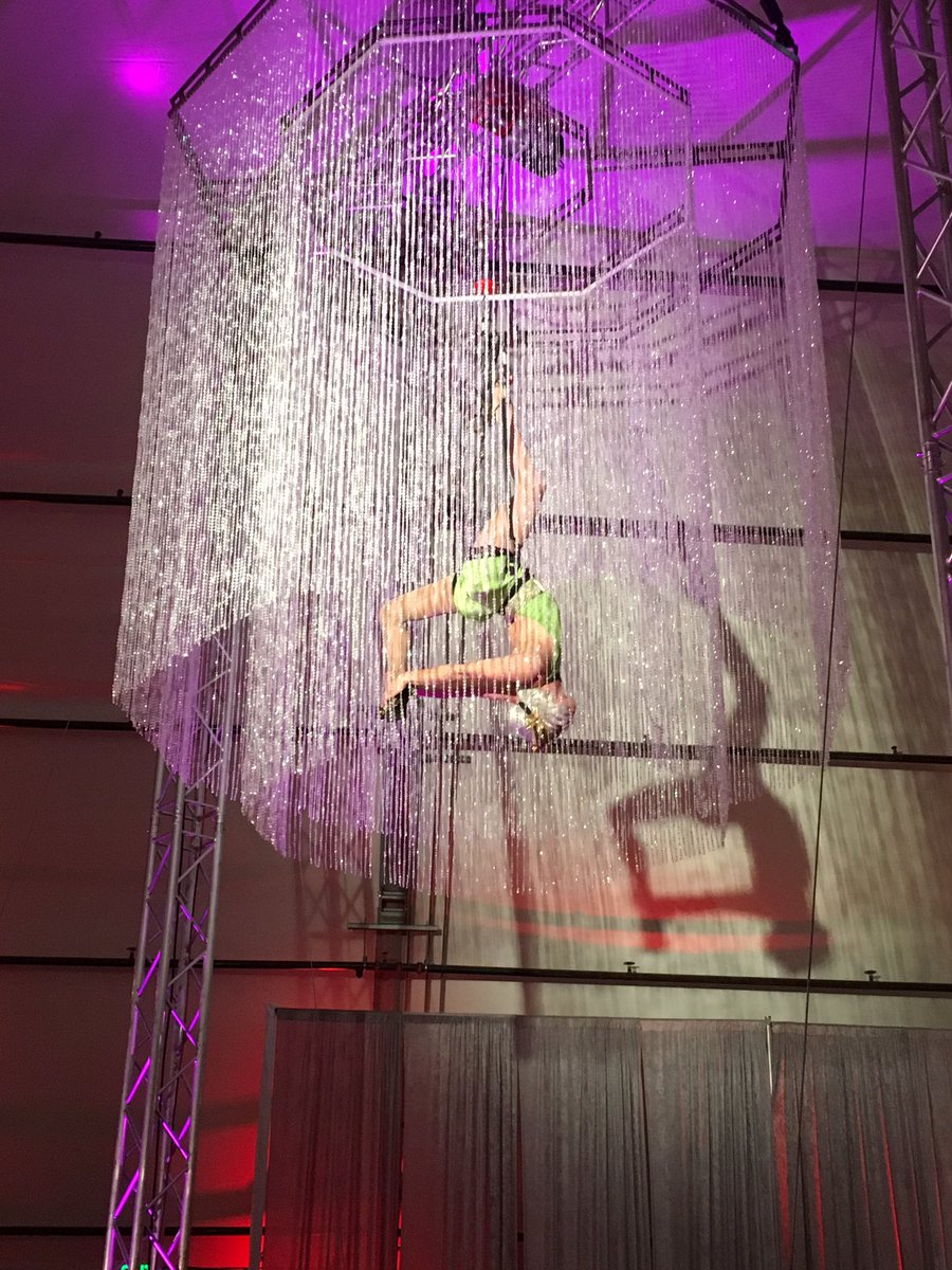 strataconf's tweet image. #StrataHadoop #Hadoop10 #DataAfterDark