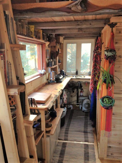 LivingTinyCan's tweet photo. An adorable #DIY #canadian #tinyhome #quebec
https://t.co/tZbDanXgDP https://t.co/MEMnzAM54x