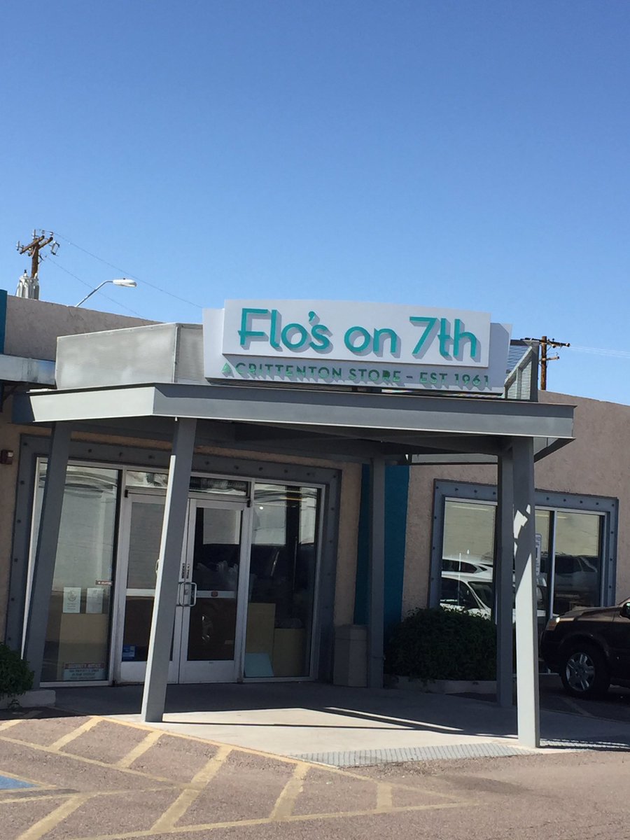 cinderellaffair's tweet photo. Huge thanks to Flo's On 7th for 5 boxes of prom dresses. So excited for the princesses! #floson7th #prom #evwl #free https://t.co/twYt3bUDZE