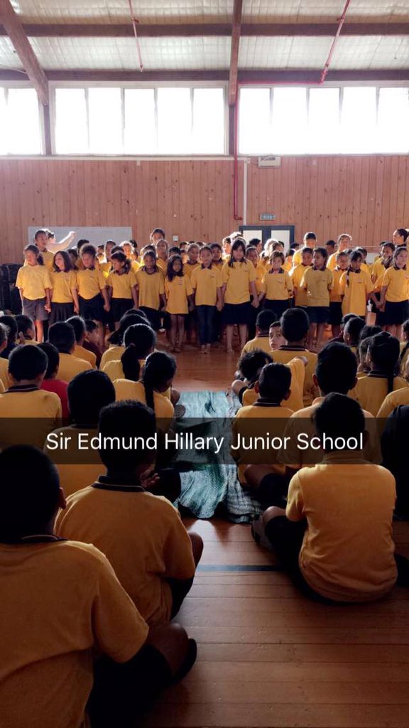 giantkilla_274's tweet photo. Sir Edmund Hillary Collegiate Junior School was awesome this morning! #ItsCoolToRead #ItsCoolToAchieve #GKNATION https://t.co/auxMy6hgoJ