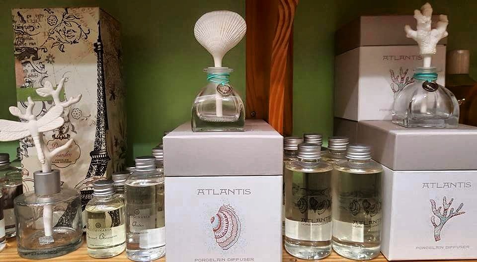 PatchouliRD's tweet photo. Los difusores Atlantis son la combinación perfecta entre un rico aroma y una pieza clave de tu decoración. #atlantis https://t.co/B7lsjlIpQx