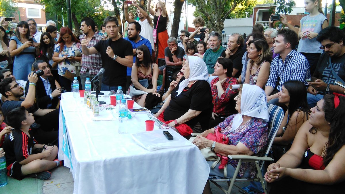 Kicillofok's tweet photo. Homenaje a las Madres en la Plaza Éxodo Jujeño: los vecinos de Parque Chas vamos a defender siempre nuestra memoria. https://t.co/NzXb2Cyejd