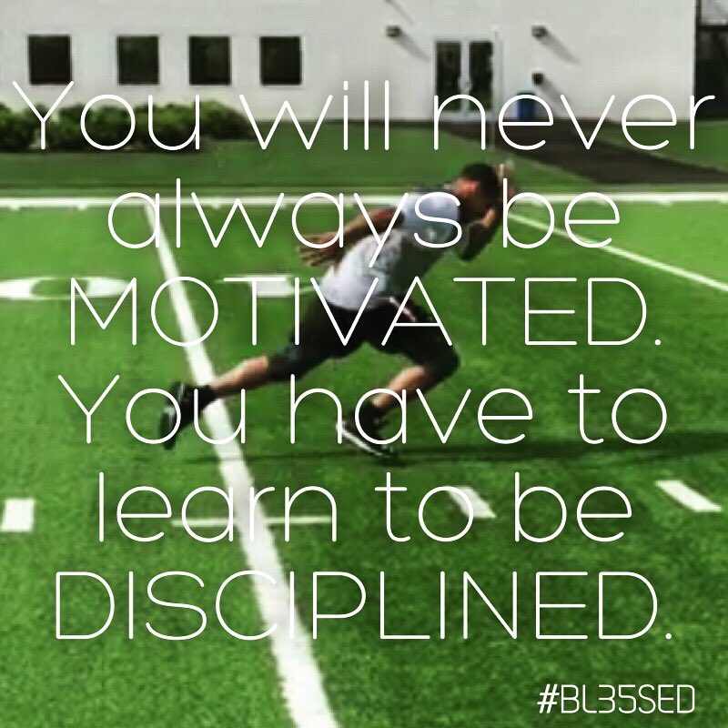 E_Reid35's tweet photo. Nobody will ever push you as much as you need to push yourself. #dream #believe #achieve #BL35SED #49erfaithful https://t.co/YfhbVkA7Yq