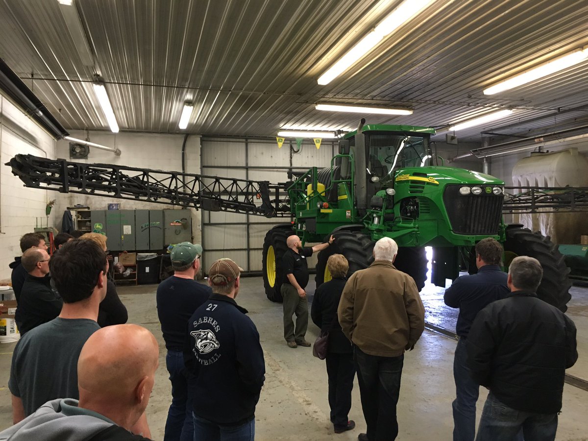 Great turnout at today's 4700/10/20 clinic #spray16