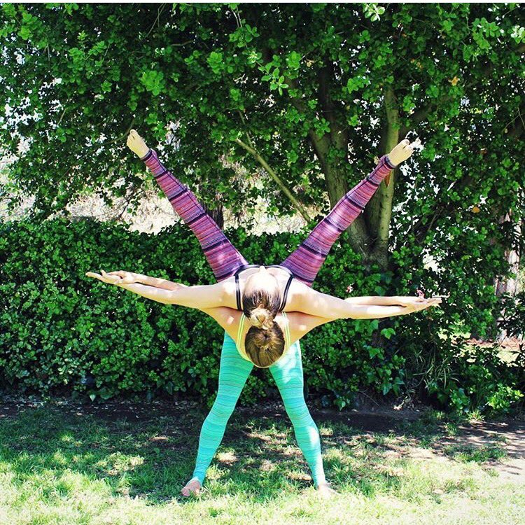 yogi_twins's tweet photo. 👉🏼 @instagram: yogi.twins

Sharing our love for all things yoga, fitness &amp; health related 🙏🏼
https://t.co/zltXzgYle5 https://t.co/qRkDQ2k7FK
