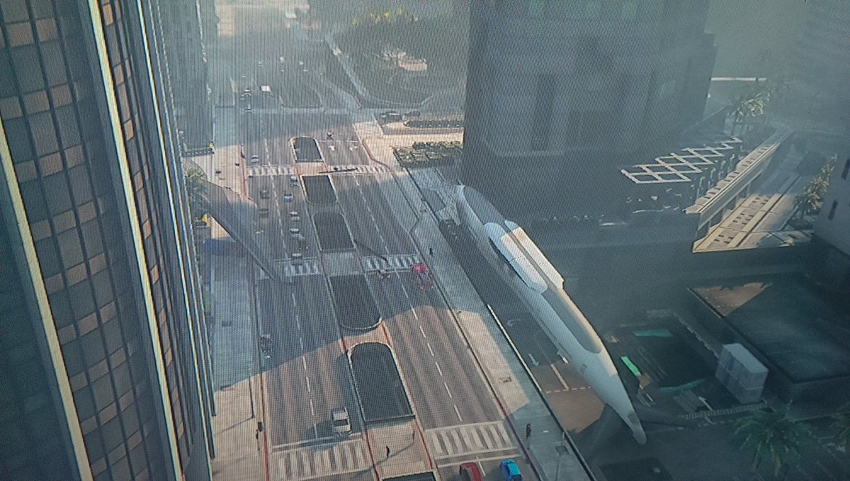 DailyRaggta's tweet photo. BREAKING: Plane crashed over Los Santos ! https://t.co/jQ1v87fLKP