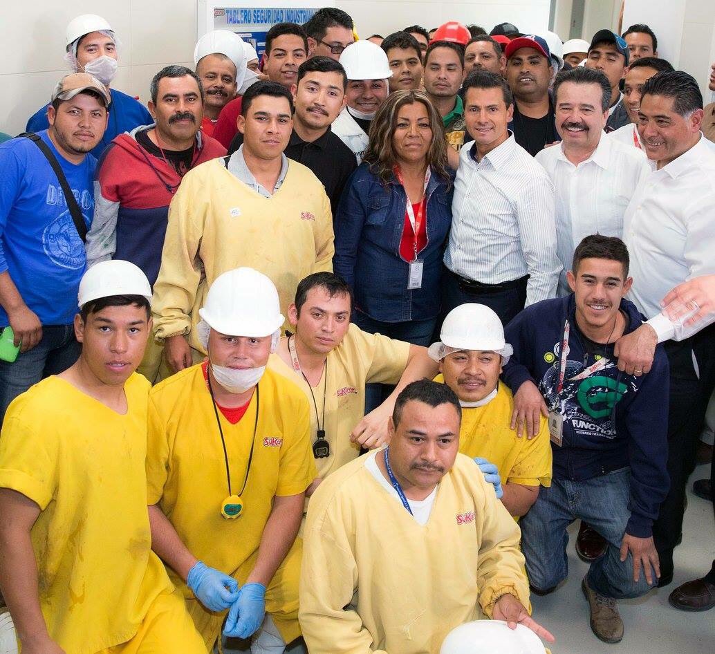 ESanchezHdz's tweet photo. En #Durango, el Presidente @EPN inauguró el #Agroparque Integradora @SuKarne_MX Lucero https://t.co/Os9QoBHXgl