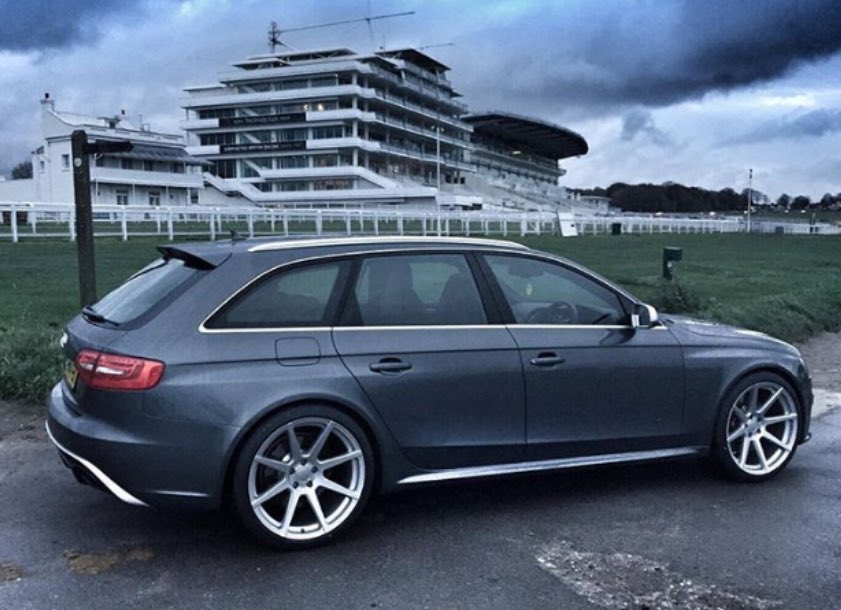 TrackHog_com's tweet photo. #velgenwheels in UK & Europe
#RS4 #Audi looking the business on #vmb8 #concave #wheels
https://t.co/vwvDFmL5fj https://t.co/yLDwCIb0zm