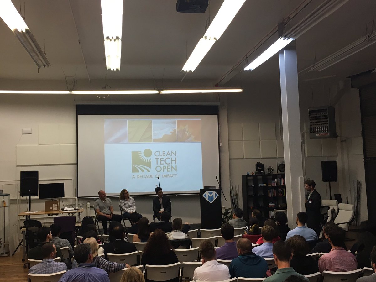 ecolizeme's tweet photo. Curious how to be profitable in #Cleantech? I am! Great panel of experts! #CTO2016 #CleantechOpen @CleantechopenW https://t.co/OzZj92pUr4