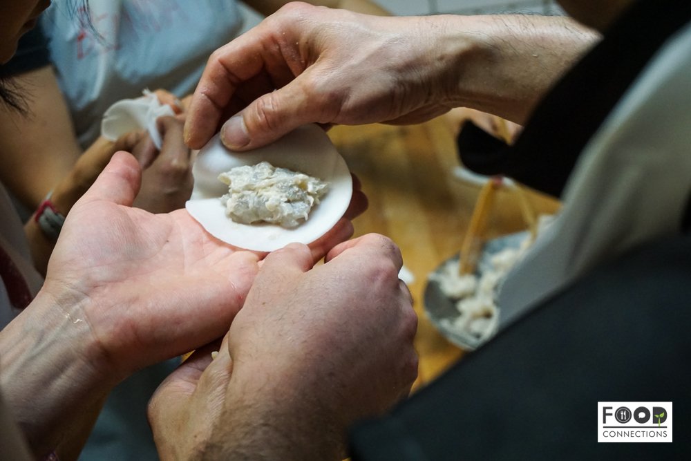 foodcxn's tweet photo. Our first #dimsum cooking class series @FortuneHouseBC! https://t.co/GBv0Ii9kpo #learnthesecrets #vancouverfood https://t.co/vnQ82bO8GS