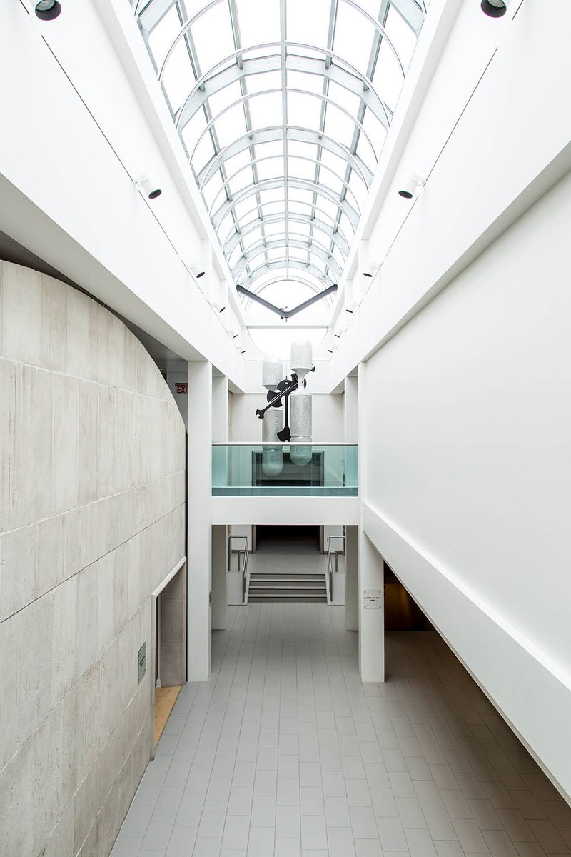 theRMG's tweet photo. The RMG was built with limestone and glass to let in light, a classic #Erickson trait #cndarch #architectureMW https://t.co/xKLIBGEbwg