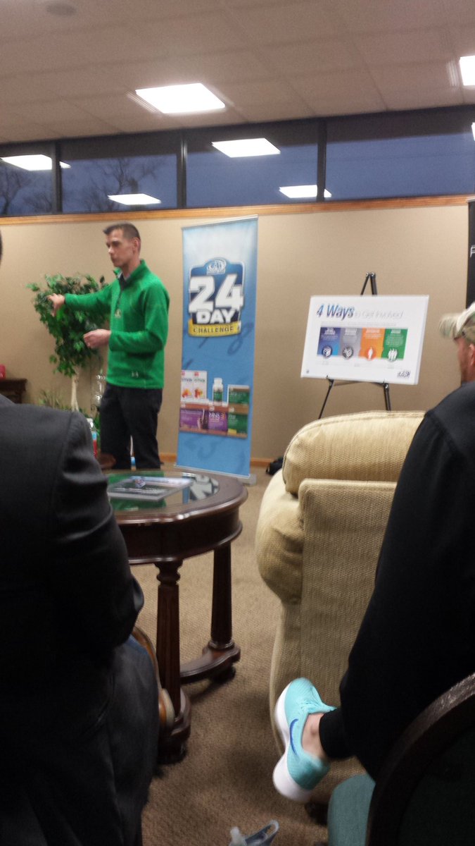Luke_Brenneman's tweet photo. First Advocare Mixer here in Marion! #TeamCommit #Advocare https://t.co/NdggkEXacW