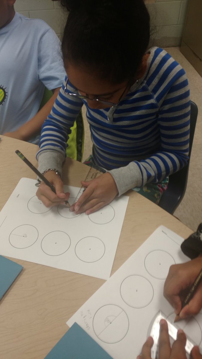 happymath4u's tweet photo. Learning how to figure out the measurement of different angles. @happymath4u @PhillipsAveElem #phwaves https://t.co/YiIQHmje4G