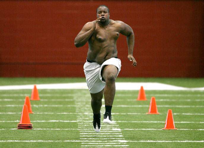 funnyNFLPicss tweet picture