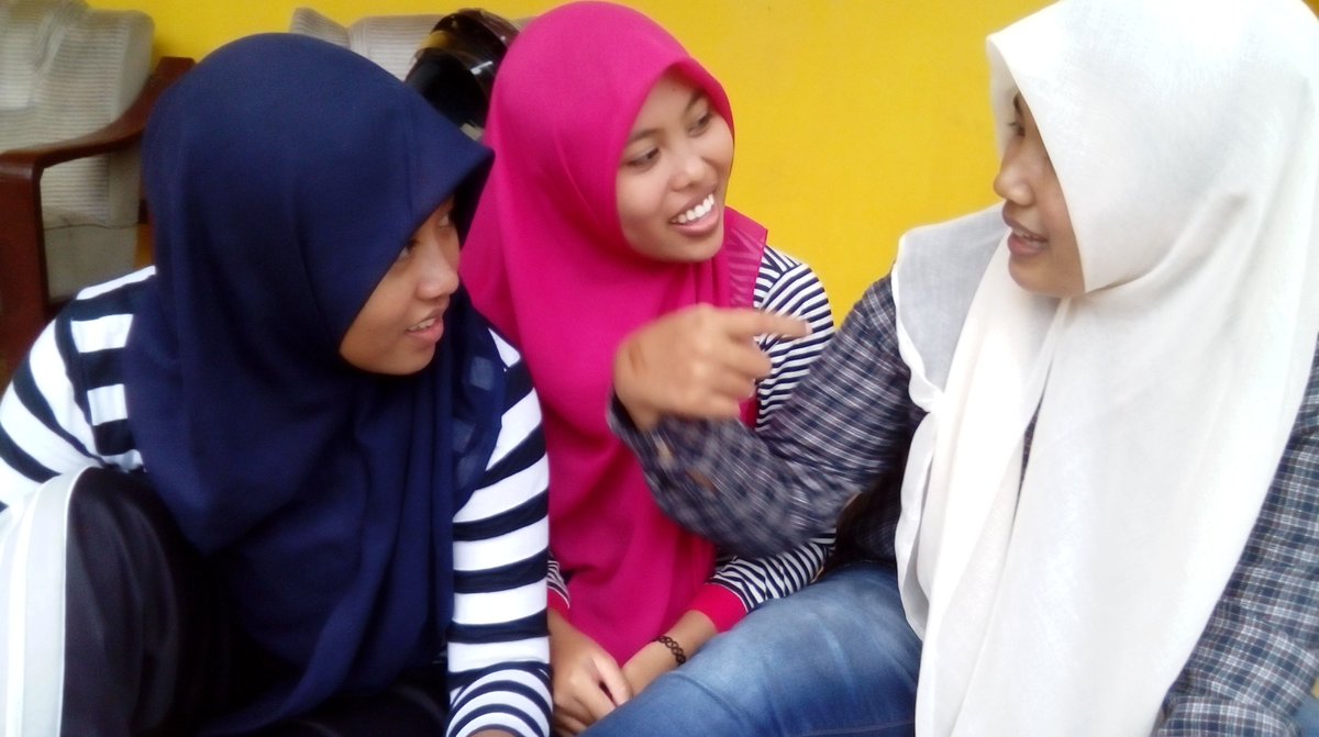uunkg's tweet photo. nyaman bersamamu :*
@kyukk22 @mardalinafitri https://t.co/cIctpHwupS