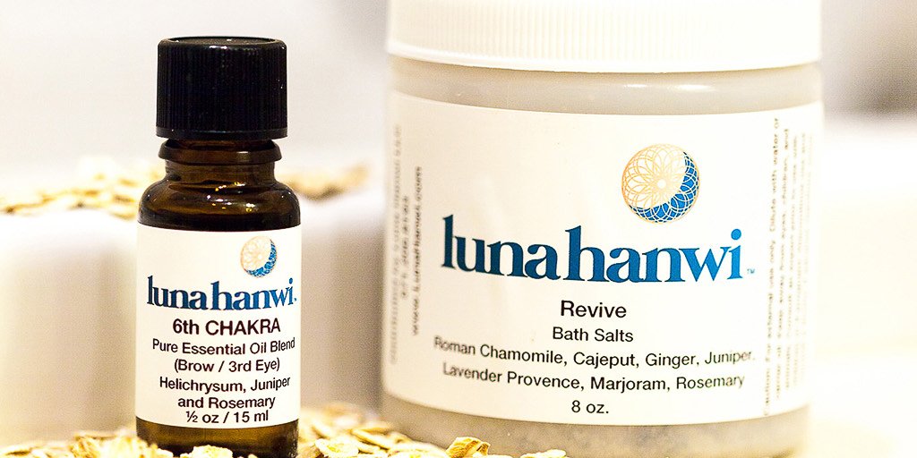 LunaHanwi's tweet photo. Bye, #dryskin! #Natural Himalayan salt &amp; #essentialoils bath recipe #treatyourself #skincare https://t.co/3hQEqfBLio https://t.co/Y1hNr2D35G