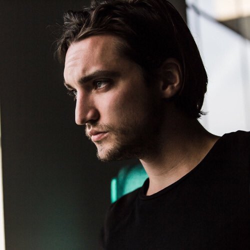 T100LikeOrRT's tweet image. RT for Alycia Debnam-Carey
Like for Richard Harmon
#The100