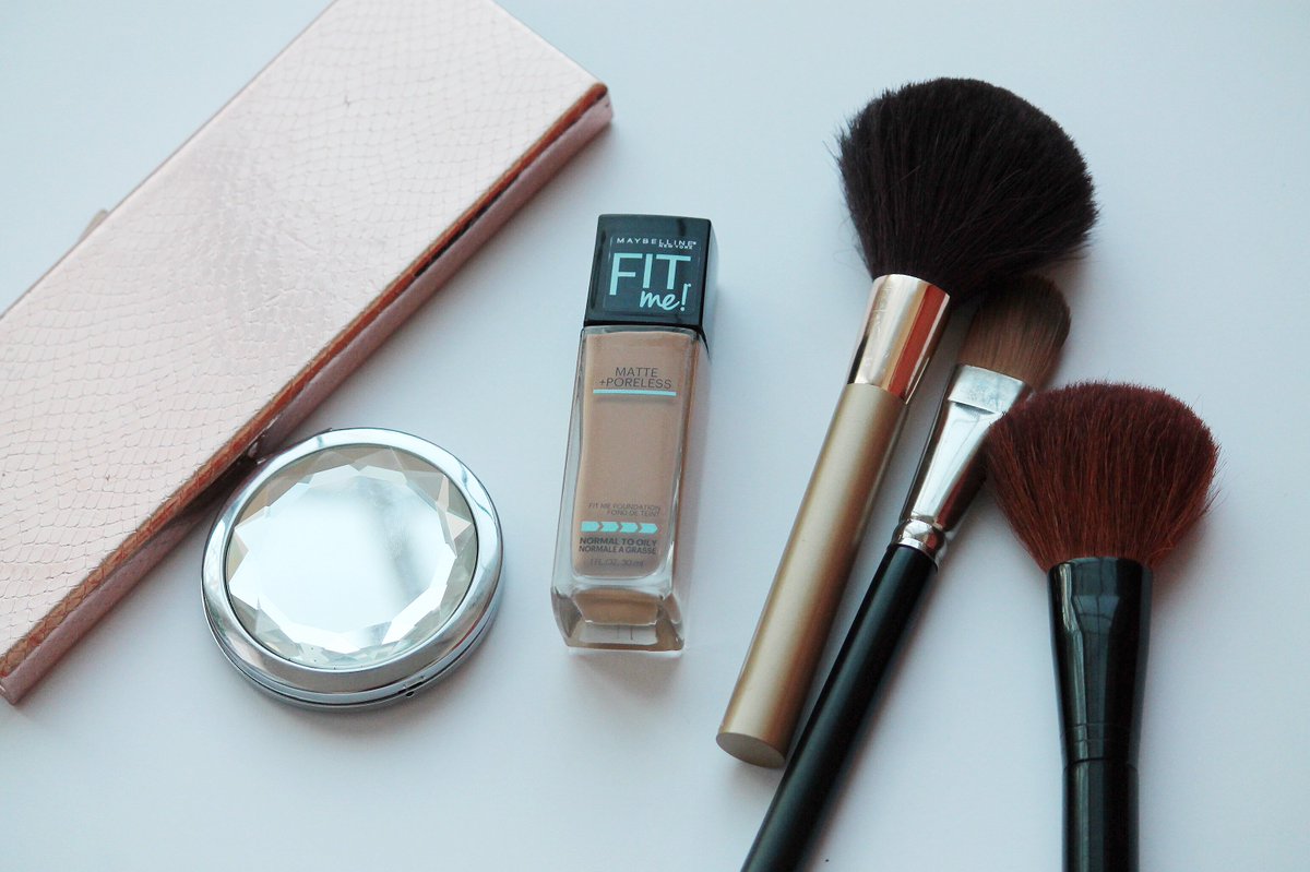 JennyTheVoice's tweet photo. #ontheblog all about my experience with #fitMeFoundation @Maybelline https://t.co/lBqkhFE7kp #makeup #fortheskin https://t.co/WguMyTCEfv