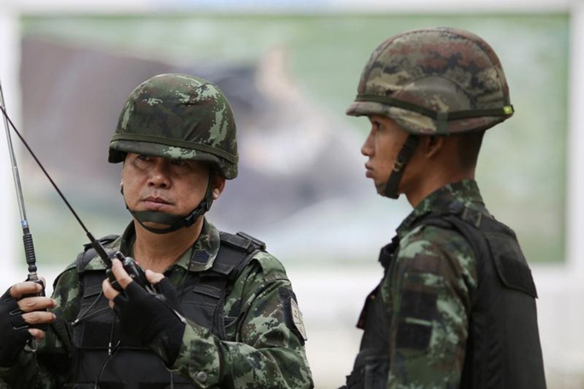 SIXSIXnews's tweet photo. THAILAND: Soldiers given new powers of arrest &amp; detention as lack of police to tackle crime. https://t.co/uYSqrjanLa https://t.co/am7wTGpY1H