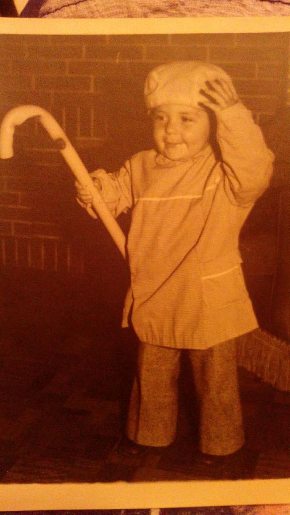 2 abril Carlos Chaouen trio en Galileo Galilei, Madrid. Salud y r'n'r.