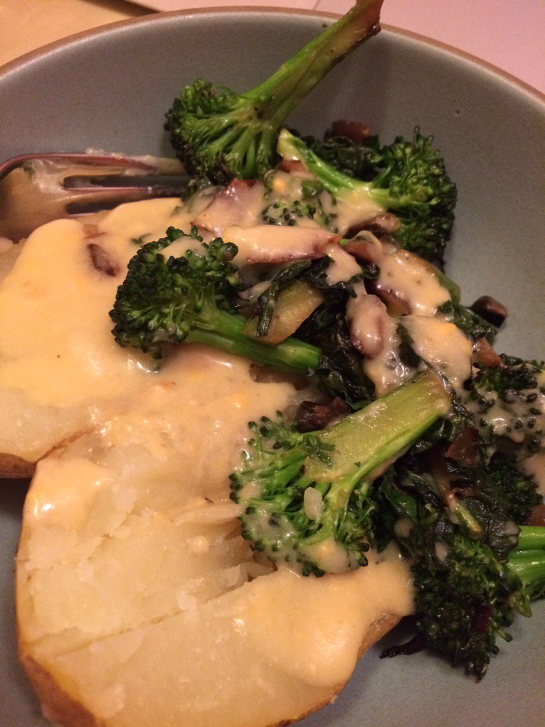 ry_kitchen's tweet photo. #delicious Now, only 15 more pounds of potatoes to go! 😉 https://t.co/N5Tp38PbaF