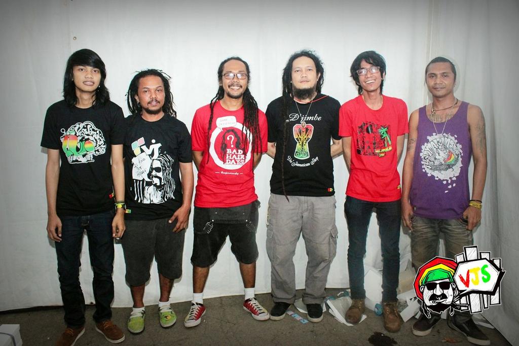 capungperon's tweet photo. road rock reggae, @Peronsatoe https://t.co/In8kQDRLzR