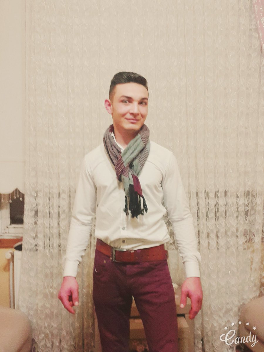 öyle derin düşünceler vardır 
öyle güzel hayaller vardır 
ama yasaya bilmekmi 
orda derin bi nefes nasip..