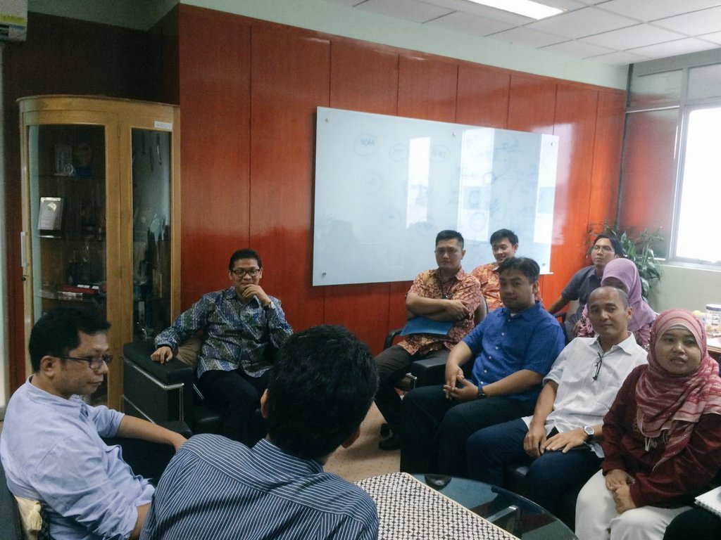 P3TKP's tweet photo. Suasana pertemuan peneliti eks-P3TKP dengan Kepala Balitbang KP. Semoga visi kemandirian Teknologi Kelautan tercapai https://t.co/RNoo1sx2OO
