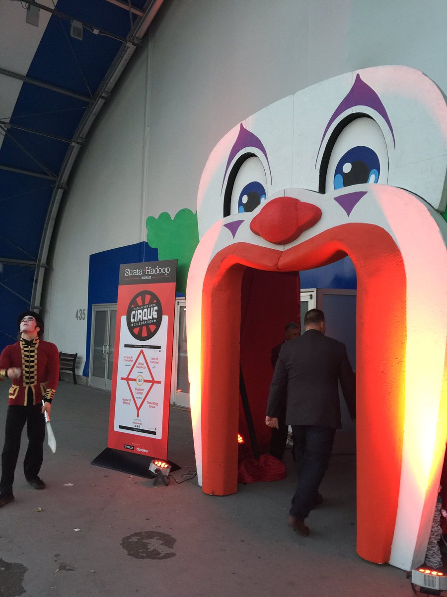 INFA_BigData's tweet image. Excited to get #DataAfterDark started!

#StrataHadoop