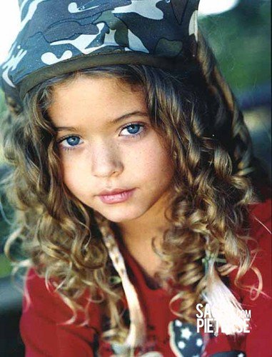 HarrisAlonie's tweet photo. This weeks #WCW goes to......#QueenSashaPieterse. She's really been adorable all her life. #Beautiful #Slaydorable https://t.co/XwTUOlRXwv