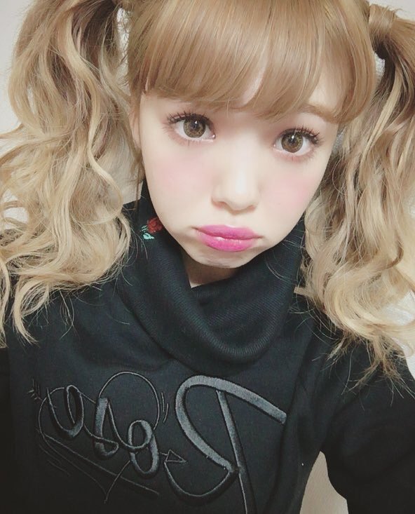 nikorumaki0515m's tweet photo. フォロワーさん少ないのでタグします🐼💗
followは99.999%返します！😇

#にこちゅう
#さらにこ
#ばちゃへむ
#みちょぱ
#にこるん好きな人RT
#RTした人全員フォローする https://t.co/u6zgMiJMMw