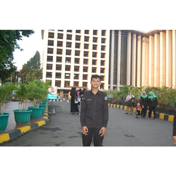 suhendi100's tweet photo. #dimasjid istiqlal https://t.co/NUCjfHSS4g