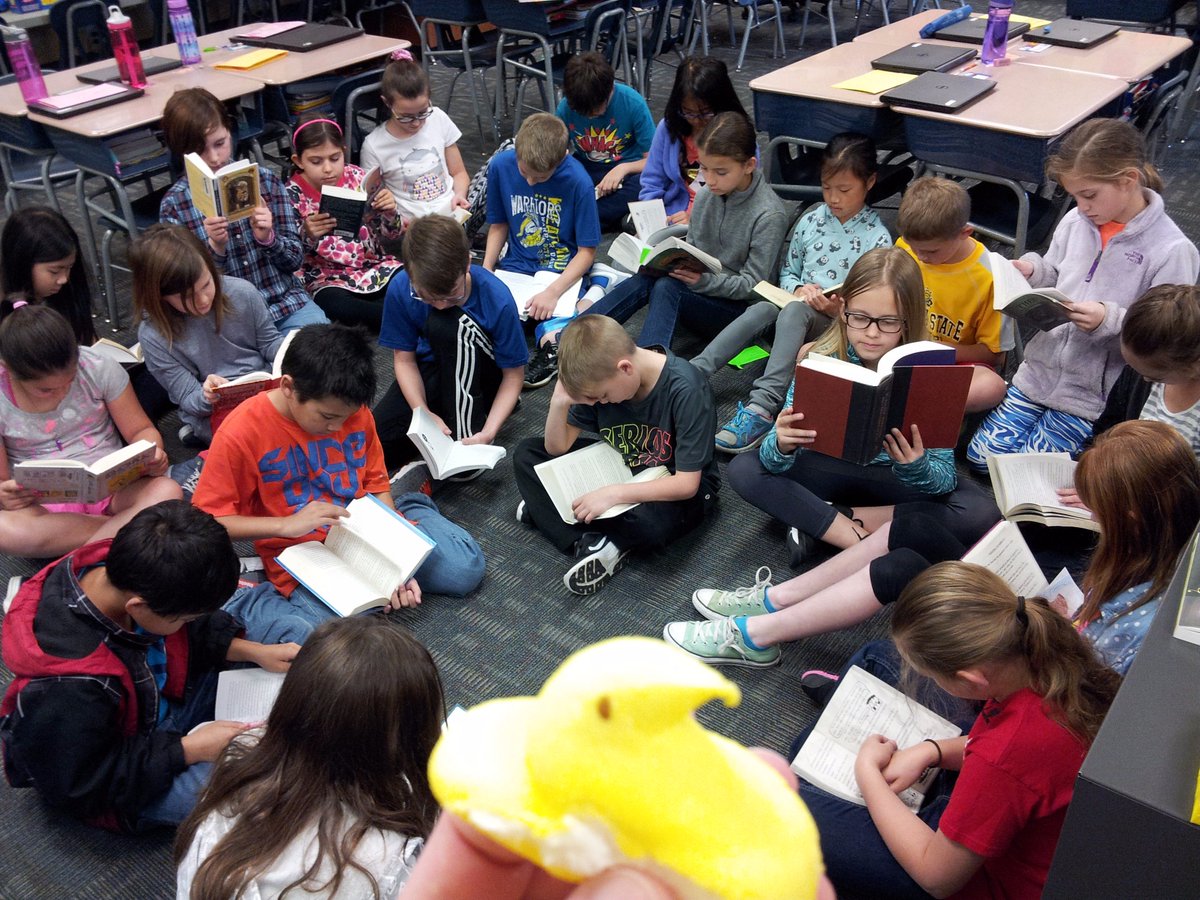 Todd_Flory's tweet photo. Students reading their favorite book with peeps! #peepsinlearning #smokesnerds https://t.co/5aCAGU9lza
