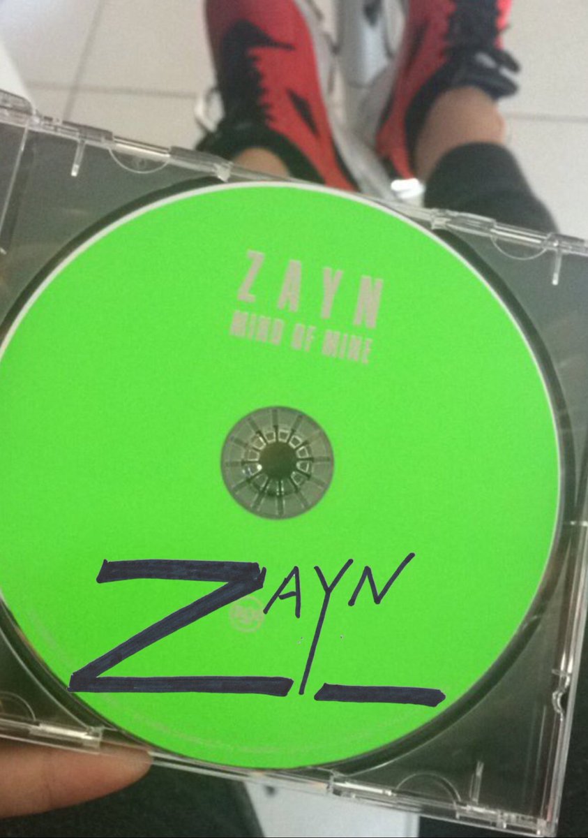 zaynmalik's tweet photo. @zupdatesmalik ✍🏽😎 https://t.co/bTsnSEsMLC