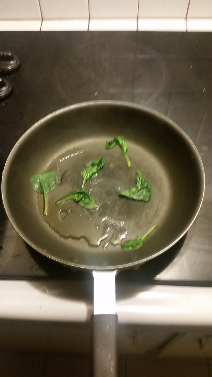 shutupmikeginn's tweet image. Cooking spinach