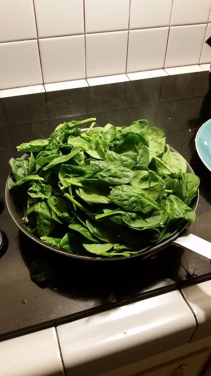 shutupmikeginn's tweet image. Cooking spinach