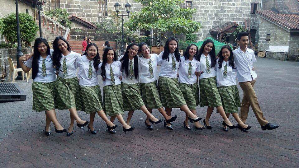 pkshtt's tweet photo. GRADUATE NA TAYO MGA KUPAL 😭😂😘🔫🎓 @Ellaineyyy_ @andreaclairee https://t.co/sQHd3purSk